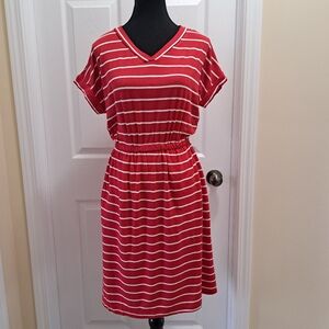 ❤️ New! Yummie Striped Dress Red And White Stripes V-neck XS Short Sleeved Dress